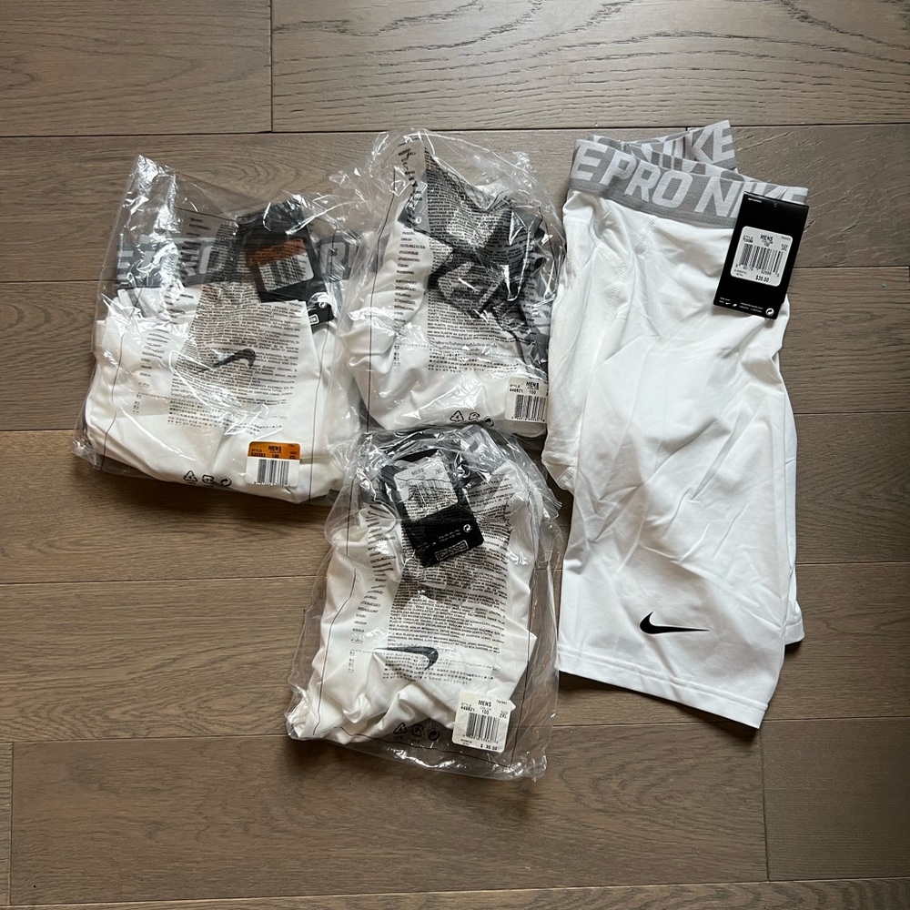 Nike Compressions